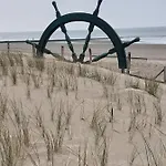 Prachtig Zeezicht Westcorner * ميدل كيرك