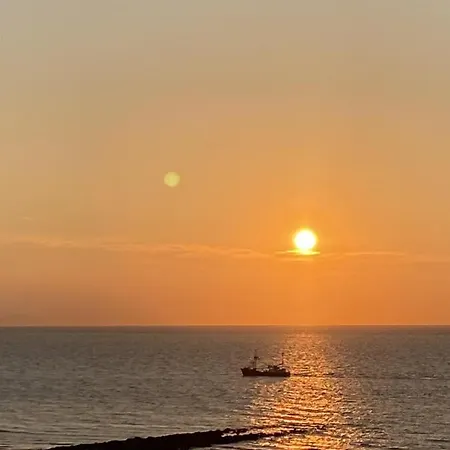Lägenhet Prachtig Zeezicht Westcorner *